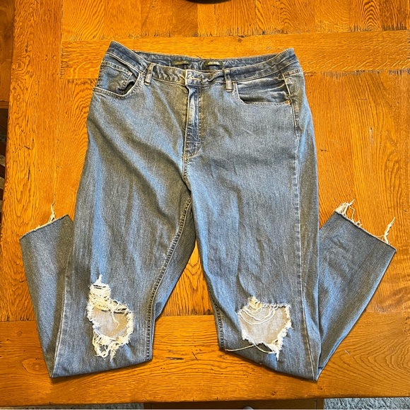 Wild Fable super high rise women’s distressed skinny jeans, size 16 - Picture 2 of 5